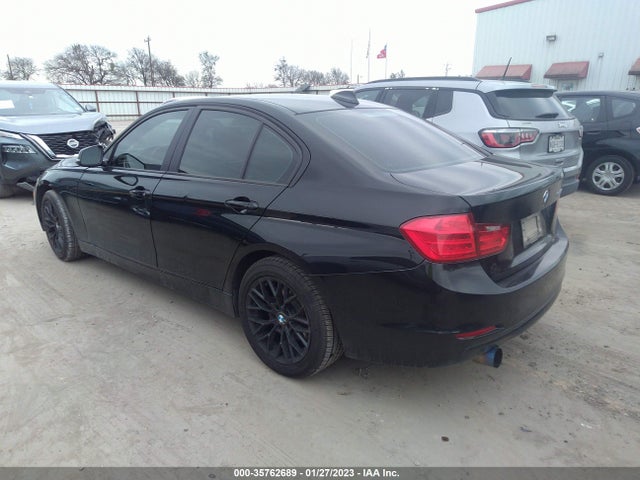 BMW 3 Series 320i 2014 WBA3B1G52ENT01228 Image 3