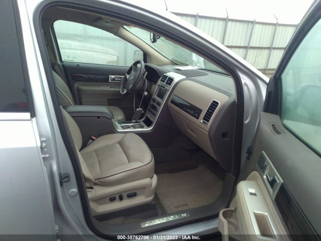 Lincoln MKX 2010 2LMDJ6JC4ABJ28378 Image 5