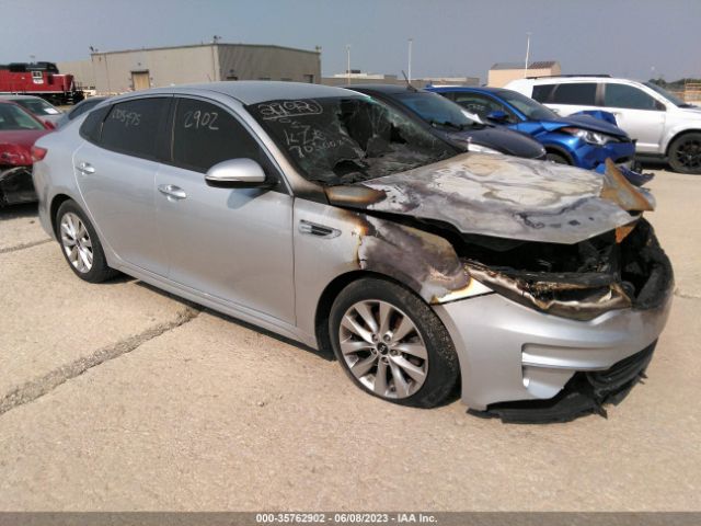 5XXGT4L38GG075217 auction archive image