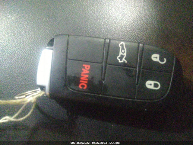1C3CCCFB4GN176999 Chrysler 200 LX