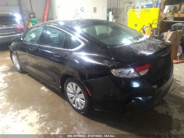 1C3CCCFB4GN176999 Chrysler 200 LX