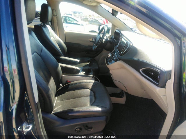 2021 Chrysler Pacifica Hybrid, VIN: 2C4RC1L75MR585814