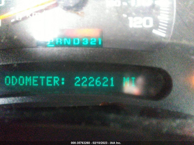 2004 CHEVROLET SILVERADO 1500 LS VIN: 2GCEC19V341127580
