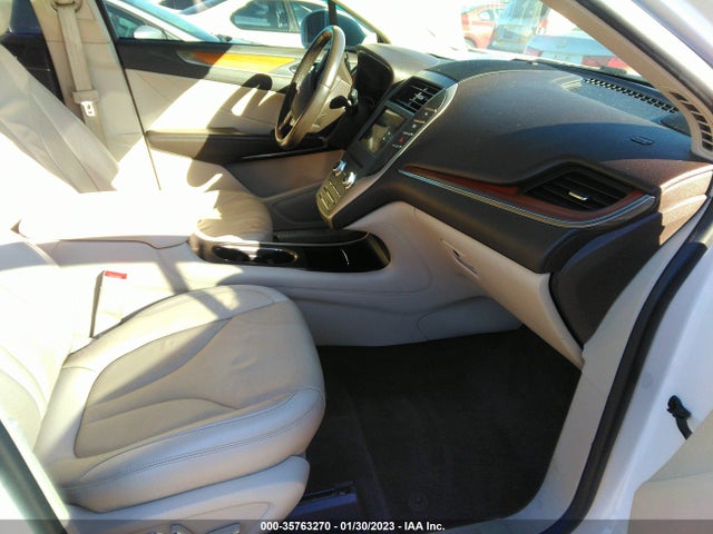 2018 Lincoln MKC, VIN: 5LMCJ2C97JUL12948