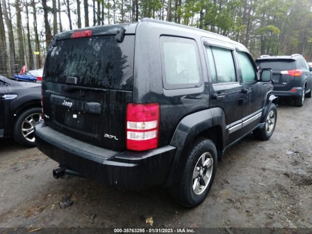 1J8GN28K08W246971 Jeep Liberty Sport