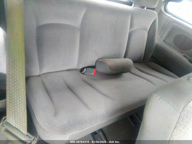 2006 CHRYSLER TOWN & COUNTRY SWB VIN: 1A4GP45RX6B563864