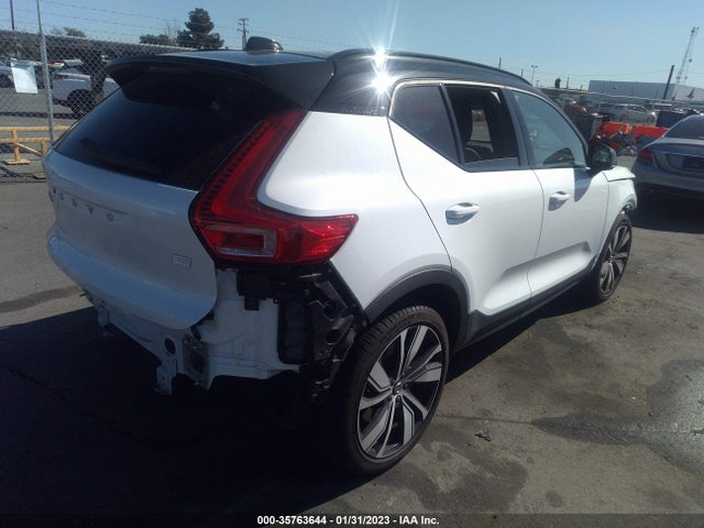 2022 Volvo XC40, VIN: YV4ED3UR8N2700085
