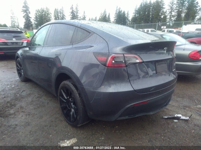 Tesla Model Y Long Range 2022 7SAYGDEE7NF451173 Image 4