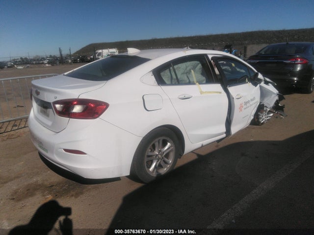 Chevrolet CRUZE LT 2018 1G1BE5SM0J7204130 Image 4