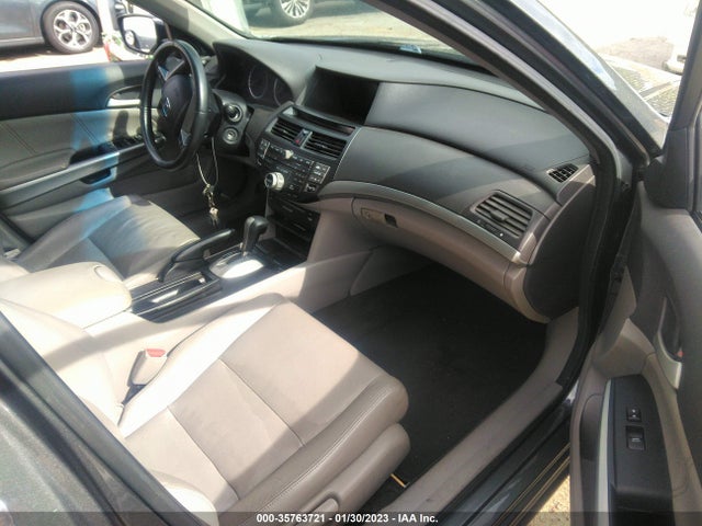 2010 HONDA ACCORD SDN EX-L VIN: 1HGCP2F80AA130665