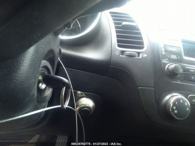 KNAFK4A62E5162850 KIA FORTE LX