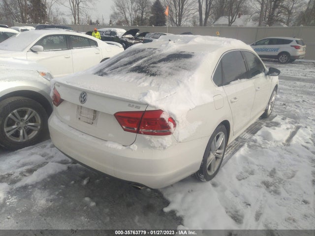 Volkswagen Passat Se W/sunroof 2012 1VWBM7A37CC096305 Image 4