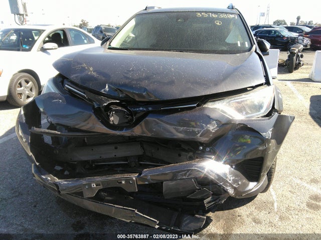 Toyota RAV4 LE 2017 JTMZFREV6HJ138873 Image 7