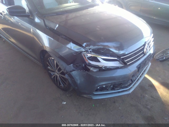 3VWD17AJ1GM388150 Volkswagen Jetta Sedan 1.8t Sport