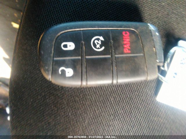 ZACCJBBB2HPG33609 Jeep Renegade Latitude