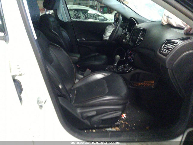 2018 Jeep Compass, VIN: 3C4NJDCB1JT222803