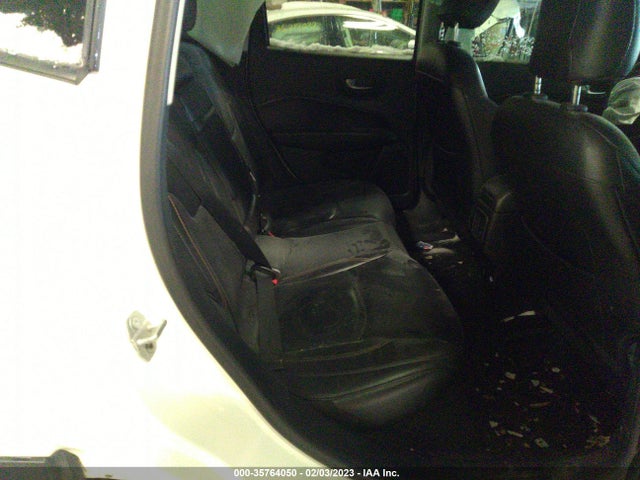 2018 Jeep Compass, VIN: 3C4NJDCB1JT222803