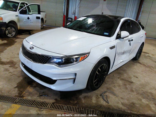 2016 Kia Optima, VIN: 5XXGU4L33GG093721