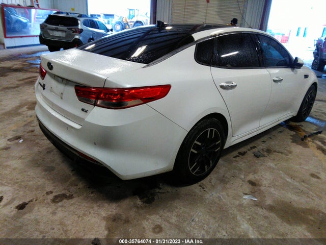 2016 Kia Optima, VIN: 5XXGU4L33GG093721