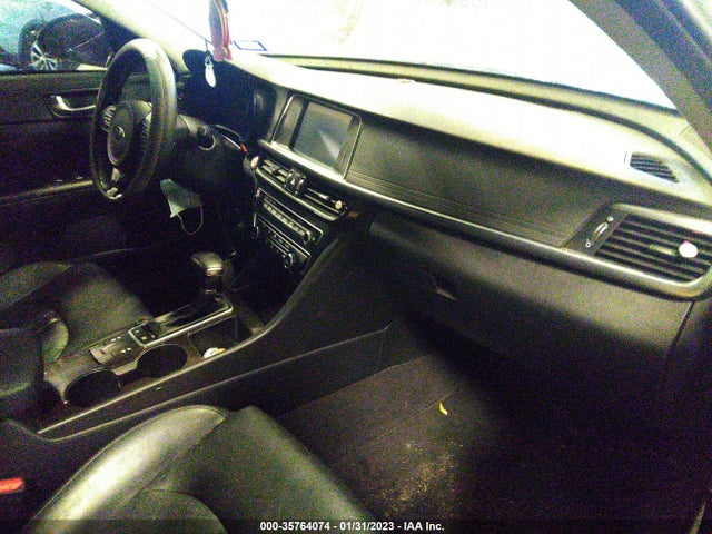 2016 Kia Optima, VIN: 5XXGU4L33GG093721