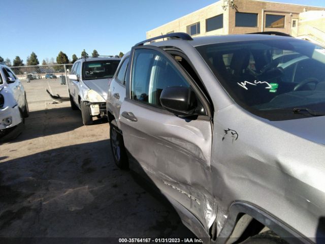 1C4PJLAB8GW189372 Jeep Cherokee Sport