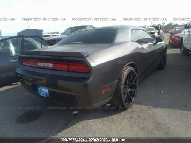 2C3CDYBT9EH141082 Dodge Challenger R/t