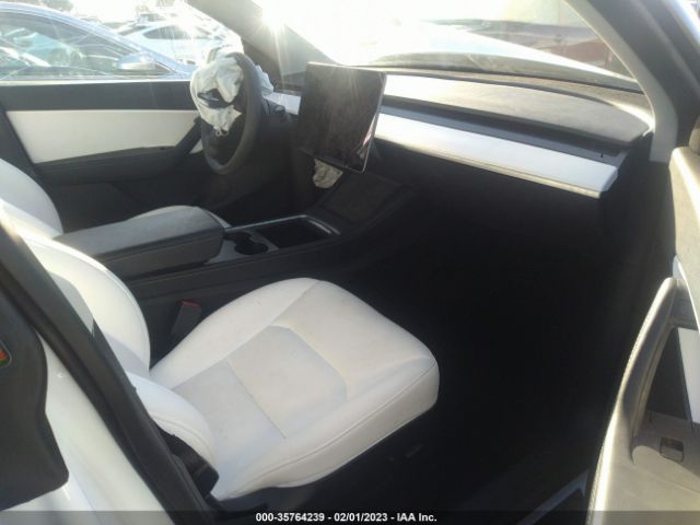 7SAYGDEE4NF323389 Tesla Model Y Long Range