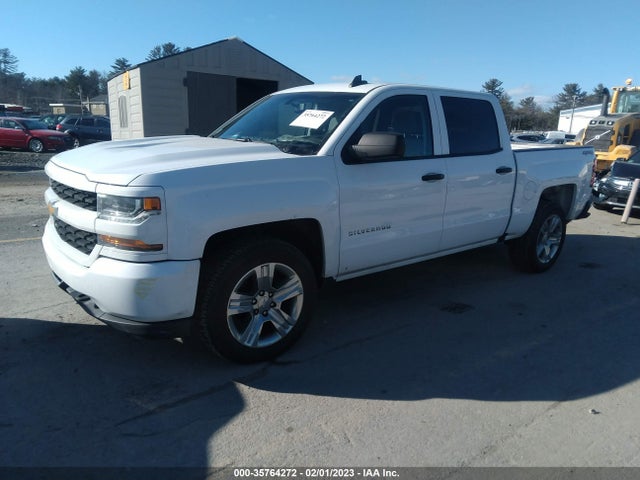 Chevrolet Silverado 1500 Custom 2018 3GCUKPEC6JG227729 Image 2