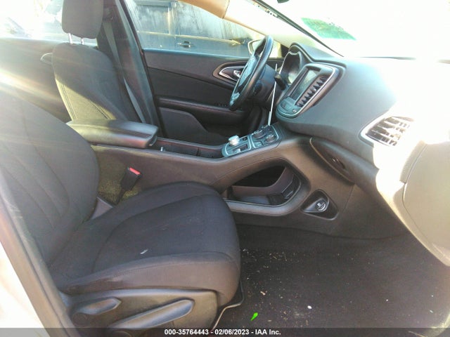 Chrysler 200 Limited 2015 1C3CCCAB1FN597844 Image 5