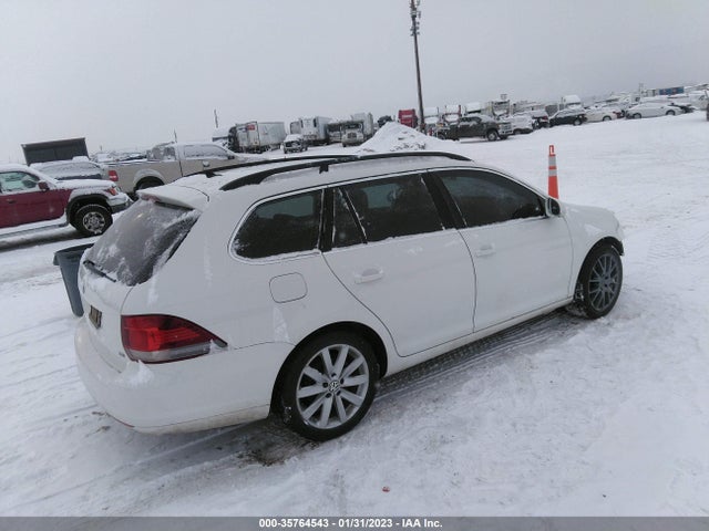 2013 VOLKSWAGEN JETTA SPORTWAGEN TDI W/SUNROOF VIN: 3VWPL7AJ0DM695490