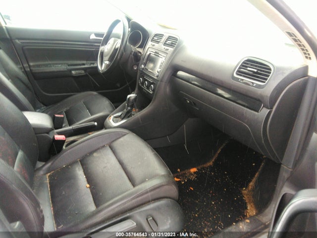 2013 VOLKSWAGEN JETTA SPORTWAGEN TDI W/SUNROOF VIN: 3VWPL7AJ0DM695490