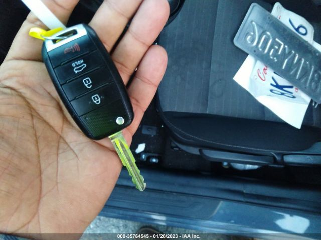 KNAFX4A86G5589857 KIA FORTE EX