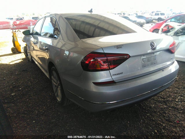 1VWLA7A35KC000070 Volkswagen Passat 2.0t Wolfsburg Edition