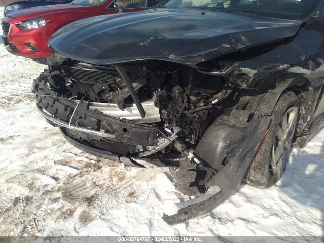 1C3CCCAB8FN674113 Chrysler 200 Limited
