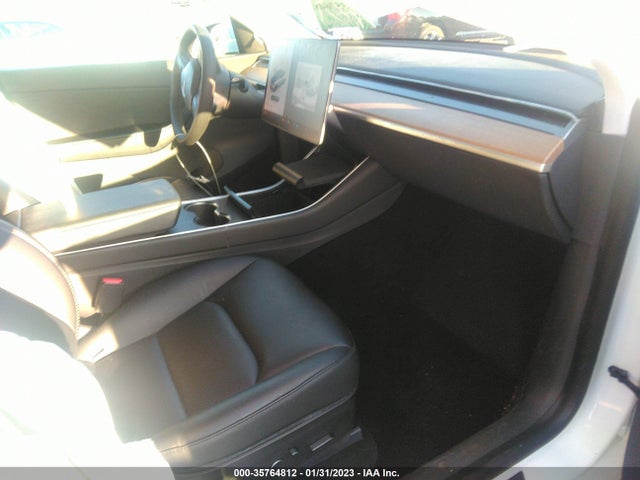 Tesla Model Y 2021 5YJYGDEE5MF072572 Image 95