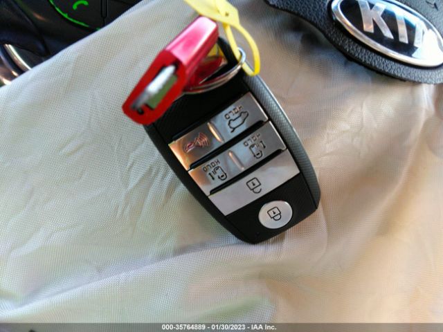 KNDME5C16G6083817 KIA Sedona Sx-l