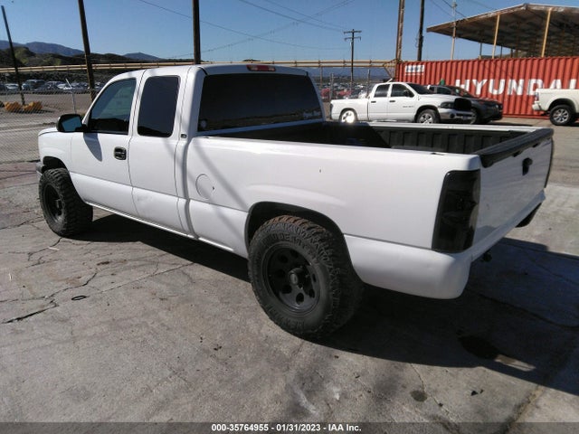 2003 CHEVROLET SILVERADO 1500 LS VIN: 2GCEC19V731214994