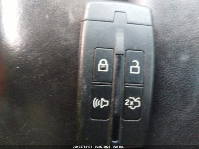 Lincoln MKS 2011 1LNHL9DR5BG605872 Image 3