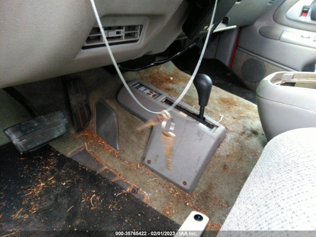 GMC Yukon 1995 1GKEK13K0SJ764094 Image 3