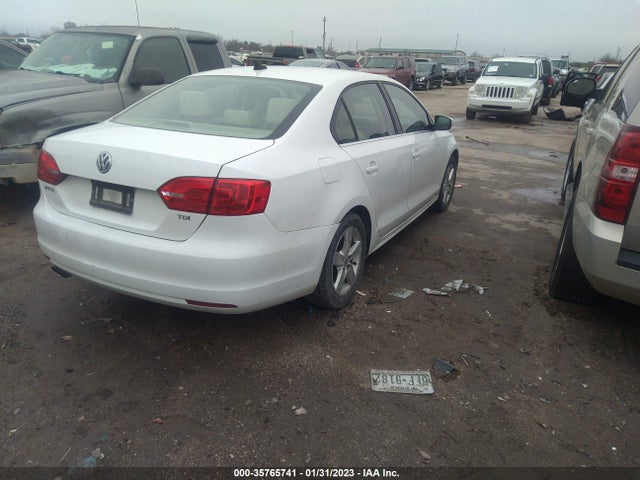 2014 VOLKSWAGEN JETTA SEDAN TDI VIN: 3VWLL7AJ0EM280069