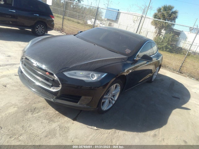 Tesla MODEL S 2013 5YJSA1AG9DFP05054 Image 2