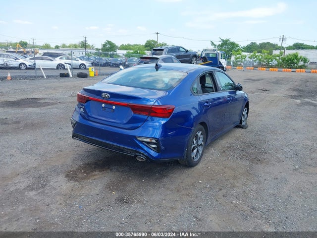 KIA Forte Lxs 2019 3KPF24AD4KE066817 Image 4