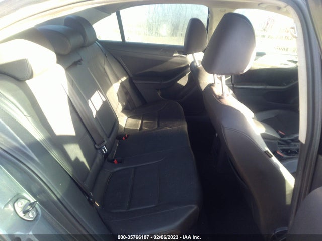 3VWDX7AJ1BM326058 Volkswagen Jetta Sedan Se