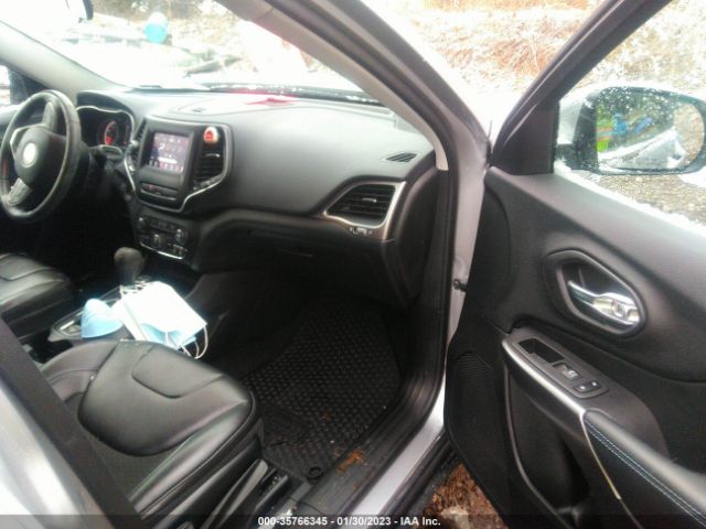 1C4PJMLB8LD593281 Jeep Cherokee Latitude Plus
