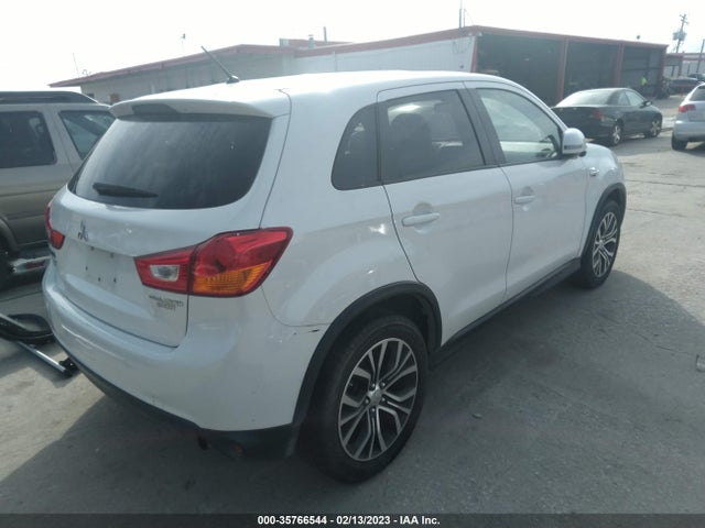 JA4AP3AU6GZ031577 Mitsubishi Outlander Sport 2.0 Es