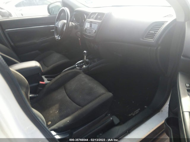 JA4AP3AU6GZ031577 Mitsubishi Outlander Sport 2.0 Es