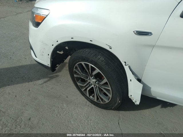 JA4AP3AU6GZ031577 Mitsubishi Outlander Sport 2.0 Es