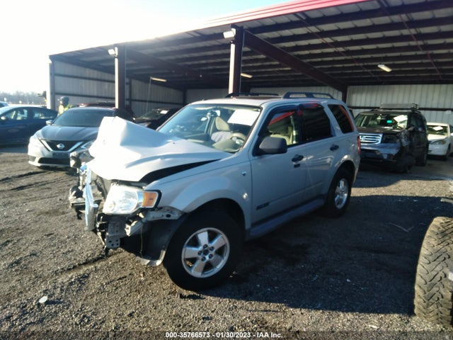 2008 FORD ESCAPE XLT VIN: 1FMCU93108KB01027