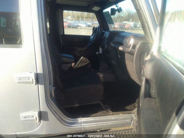 1C4HJWDG4DL612524 Jeep Wrangler Unlimited Sport