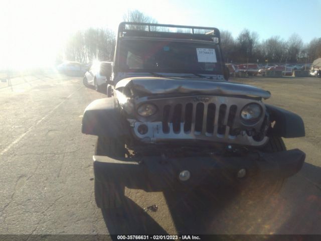 1C4HJWDG4DL612524 Jeep Wrangler Unlimited Sport